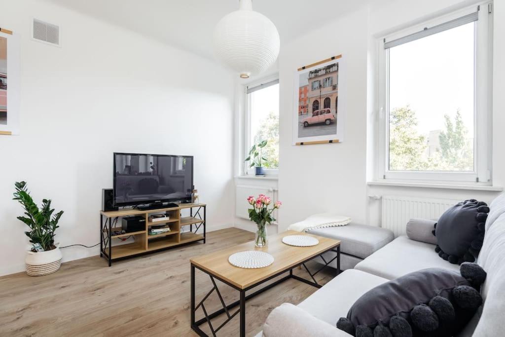 Ciche Studio, Blisko Metra Politechnika, Parking Apartment Warsaw Luaran gambar