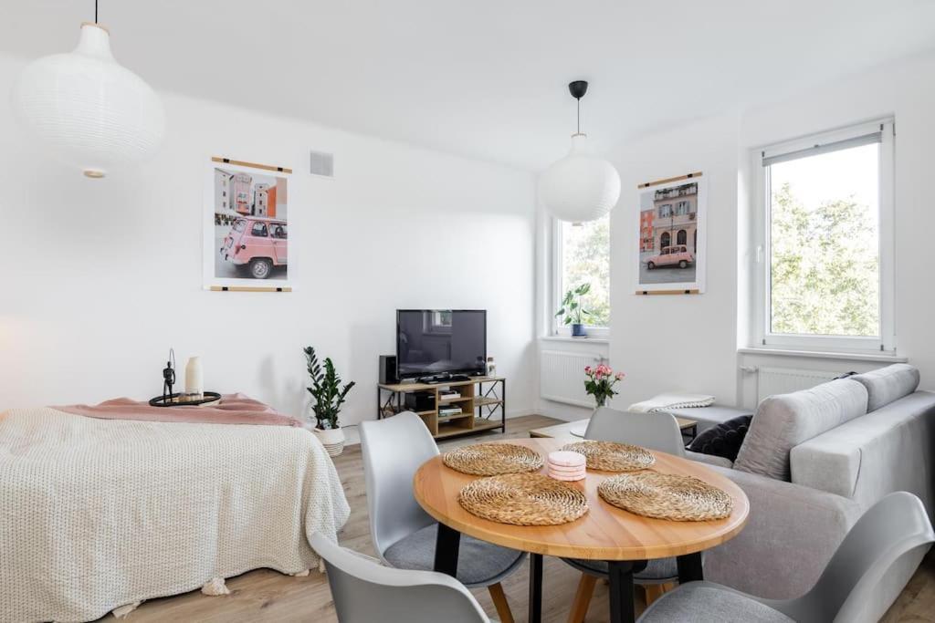 Ciche Studio, Blisko Metra Politechnika, Parking Apartment Warsaw Luaran gambar